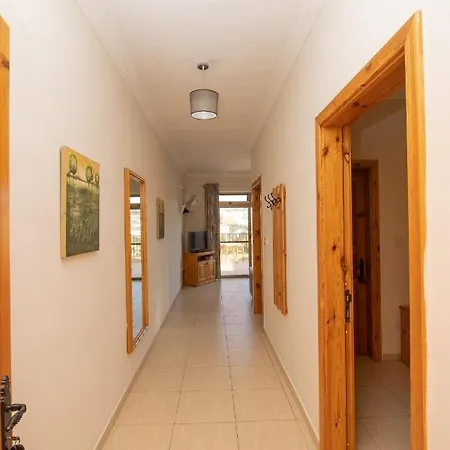 Merill * Mellieħa